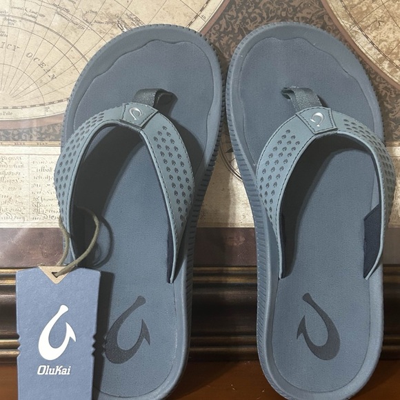 OluKai • Ulele Beach Sandals • Size 7 • Storm - Picture 4 of 6